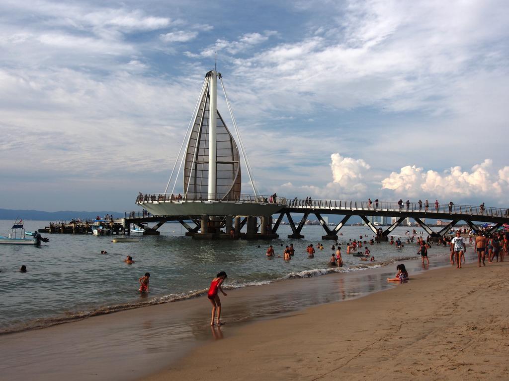 Emperador Vallarta Beachfront Hotel And Suites Puerto Vallarta Exterior foto